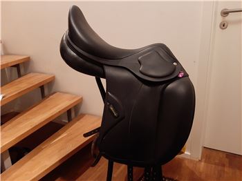 Amerigo Dressursattel, Amerigo  Pinerolo , Emilia Gras, Dressage Saddle, Weinstadt 