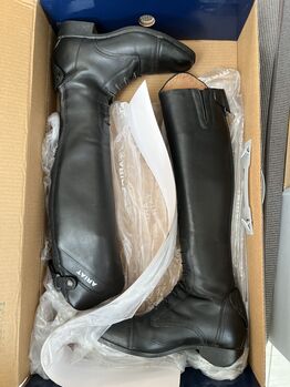 Arita riding boots, Ariat  Palisade, Cara Anderson, Reitstiefel, Gerrards Cross