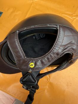 Back on Track EQ3 Reithelm, 55 cm, in braun Back on Track  EQ3