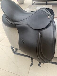 Bagual-Sapucay Sattel 17,5 Zoll, Bagual Sapucay 17,5 Zoll, Tanja, Dressursattel, Gütersloh