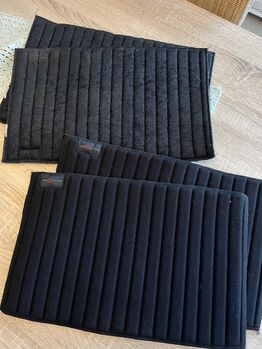 Bandagier Unterlagen 8 Stück schwarz weiß,  Covalliero, Pony Hütchen, Horse Bandages & Wraps, Bornheim