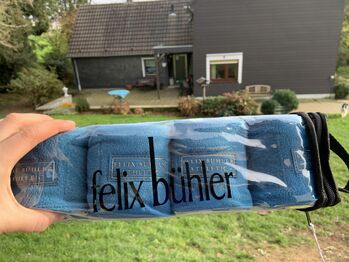 Bandagen Türkis Felix Bühler