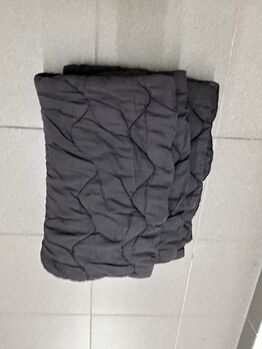 Bandages with wrapping