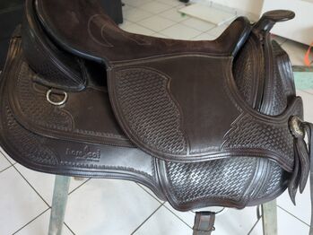 Barefoot Arizona Nut Sattel, Barefoot Arizona Nut, Nicky, Western Saddle, Halver