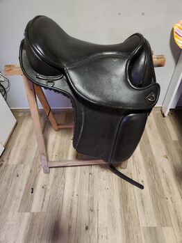 Barefoot London, Barefoot , Maus , Dressage Saddle, Friedeburg 