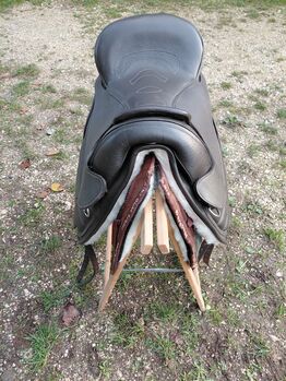 Vielseitigkeitssattel Barefoot® PRO 'Cheyenne' Leder + zugehöriges Sattelpad Spezial Barefoot® Cheyenne PRO 