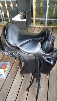 BAREFOOT SADDLE BARRYDALE SIZE: 1 BAREFOOT  BARRYDALE 