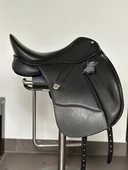 Bates Dressursattel+ / Größe 17,5“ / schwarz, Bates Dressur Sattel +, Tini, Dressage Saddle, Pilsting