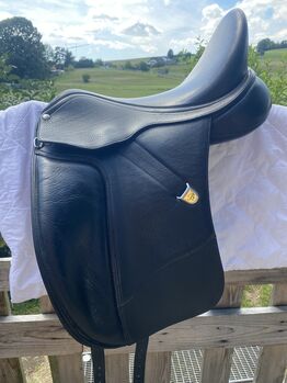 Dressursattel von Bates mit Chair-Kissen 17,5 “ Bates Dressur mit Chair