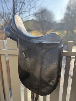 Bates Isabell Werth Dressursattel - 16,5" / 42cm, Bates Australia Isabell Werth, Vivien, Dressage Saddle, Bad Schwanberg