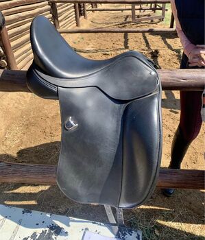Bates Wide Dressage Hart Saddle, Bates Wide Hart Dressage saddle, Cobie, Dressage Saddle, Moreletapark 