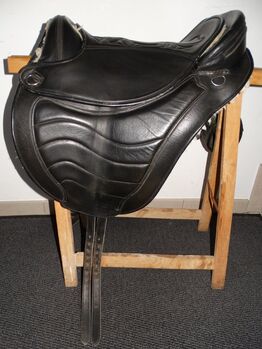 Baumloser Leder-Sattel 'Freedom' 16,0" Wechselzwiesel inkl. Pad Covalliero Kerbl Kerbl Freedom