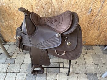 Baumloser Westernsattel Barefoot Arizona – Grösse 1 (Dunkelbraun) Komplettset mit Fendern, Barfoot Arizona, Dominic, Westernsattel, Kleinlützel