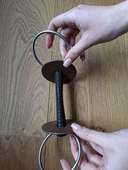 Beris Wassertrense aus Leder 11 cm Beris Wassertrense aus Leder