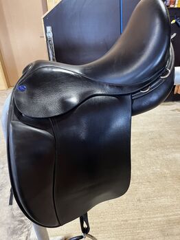 Schwarzer Balance Nexus Sattel, Balance Nexus , Larissa, Dressage Saddle, Neunkirch