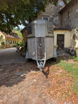 Böckmann Pferdeanhänger mit Hardtop Böckmann