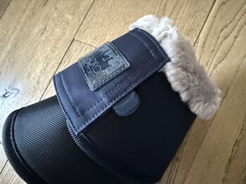 Faux Fur Hufglocken ESKADRON blau S FauxFur ** NEU ** Eskadron Faux Fur