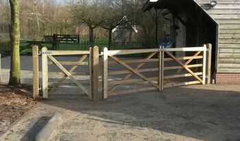 Zauntor Garten | Hoftore | Gartenzaun Tor, Rutjes Pferdeboxen und Zäune, Wstążki i liny, Goor