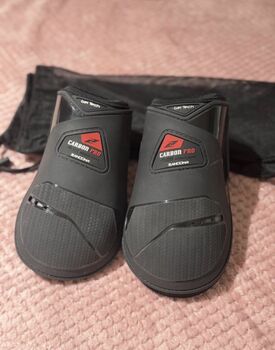Brand new zandona pro carbon boots, Zandona Carbon pro, Eva teoharova , Gamaschen, Varna