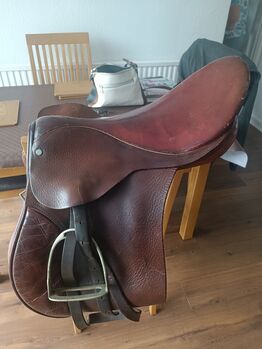 Brown leather saddle in good condition, Julie , Other Saddle, Widnes 