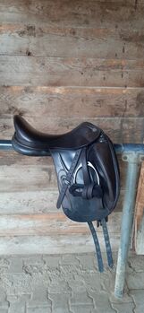 Brauner Monoblatt Dressursattel Prestige Venus K new 18/34, Prestige  Venus K New , Maresa, Dressage Saddle, Pfullingen