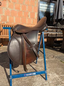 Vielseitigkeitssattel braun Loesdau