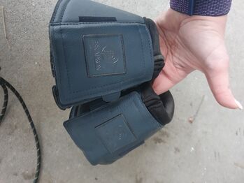 Hufglocken Eskadron Gr full, Eskadron Hufglocken, Fine, Pozostałe, Leubsdorf