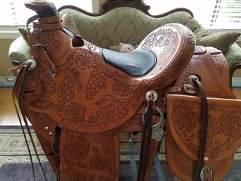 California Grapes Fully Tooled Freckers Ranch Saddle 15" Unused-New, Handmade Ranch Saddle, Martin Berkshire, Western Saddle, Ocala, FL