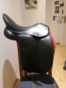 Cama Design Dressursattel Amon 17", Cama Design Dressursattel, Franziska Heerdes, Dressage Saddle, Sprakensehl