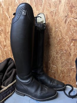 Cavallo Dressurstiefel dunkelbraun, Cavallo, Emma Probst, Reitstiefel, Wattens
