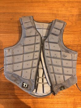 Champion Titanium Ti22 level 3 body protector age 10, Champion Titanium Ti22, Claire McDonnell, Kamizelki ochronne, Winchester