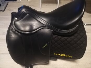 Schicker Amerigo Dressursattel Vega von 2018, Amerigo Vega, Christina , Dressage Saddle, Wiesloch 