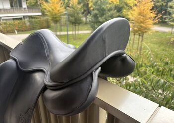 Childeric Dressursattel Childeric  Modell 2 DNL 