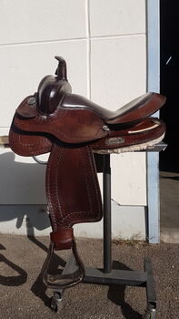 Schicker Westernsattel abzugeben, Luna Engel, Western Saddle, Aach