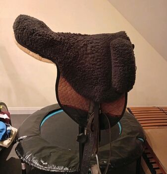 Christ Lammfellsattel, Christ , Melanie , Lambskin Pad, Todtenweis