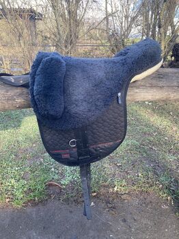 Christ Lammfellsattel, Christ Lammfellsattel, Nathalie Leßmöllmann , Lambskin Pad, Waldalgesheim 
