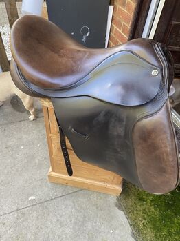Cliff Barnsby brown saddle, Barnsby, Lucie, All Purpose Saddle, Kent 