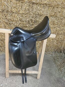 Cobra Dressursattel 17,5 Zoll, Alina, Dressage Saddle, Greven