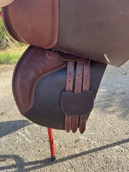 Collegiate convertible close contact saddle Collegiate 