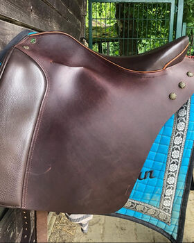 Bequemer Worker-Sattel, Massimo Worker, Sophie Ruijter, Baroque Saddle, Kranenburg