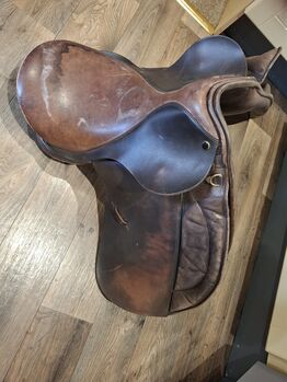 Complete set of horse tack and saddle Pariani selle