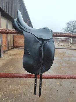 Dressursattel County Connection, Katharina S., Dressage Saddle, Bisamberg