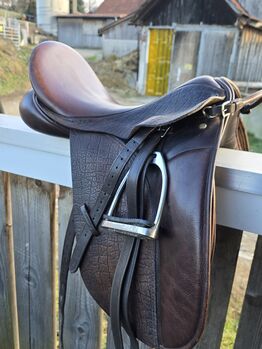 County Connection Dressur Sattel 17,5 WXW Elefantenleder dunkelbraun County
