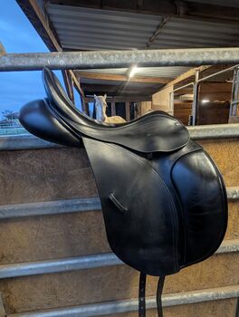 County Dressursattel Competitor 17,5" - top gepflegt, County  Competitor , Christine , Dressage Saddle, Einhausen