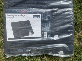 COVALLIERO, Bandagierunterlagen, 40x40, schwarz, Neu, COVALLIERO Bandagierunterlagen, Gaby Lais, Horse Bandages & Wraps, Malsburg-Marzell