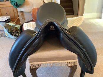 Custom Hulsebos Monoflap Dressage Saddle, Hulsebos , Carolyn Thow, Dressage Saddle, Alvarado