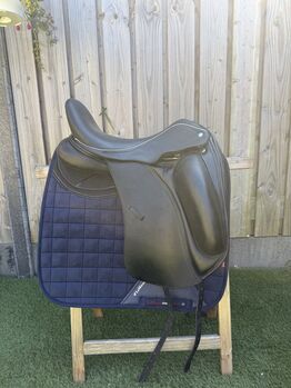 Custom Wolfgang Gemini R, Custom  Wolfgang Gemini R, NG Zadels (NG Zadels ), Dressage Saddle, Almere