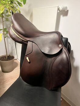 CWD SE03 Springsattel 17,5 Zoll close contact, CWD SE03, Eva, Jumping Saddle, Kleve