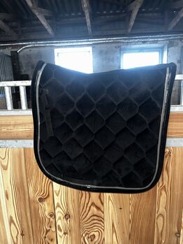 Schwarze Samt Schabracke Busse