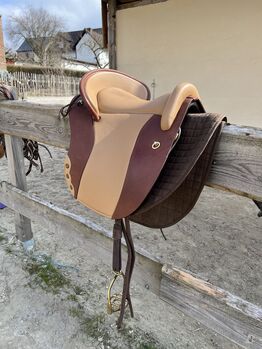 Deuber und Partner Barock Ronda Deluxe S2 mit Lederbaum (wie neu) viel Zubehör, Deuber und Partner Ronda Deluxe, Anna Belzer, Barocksattel, Bischoffen